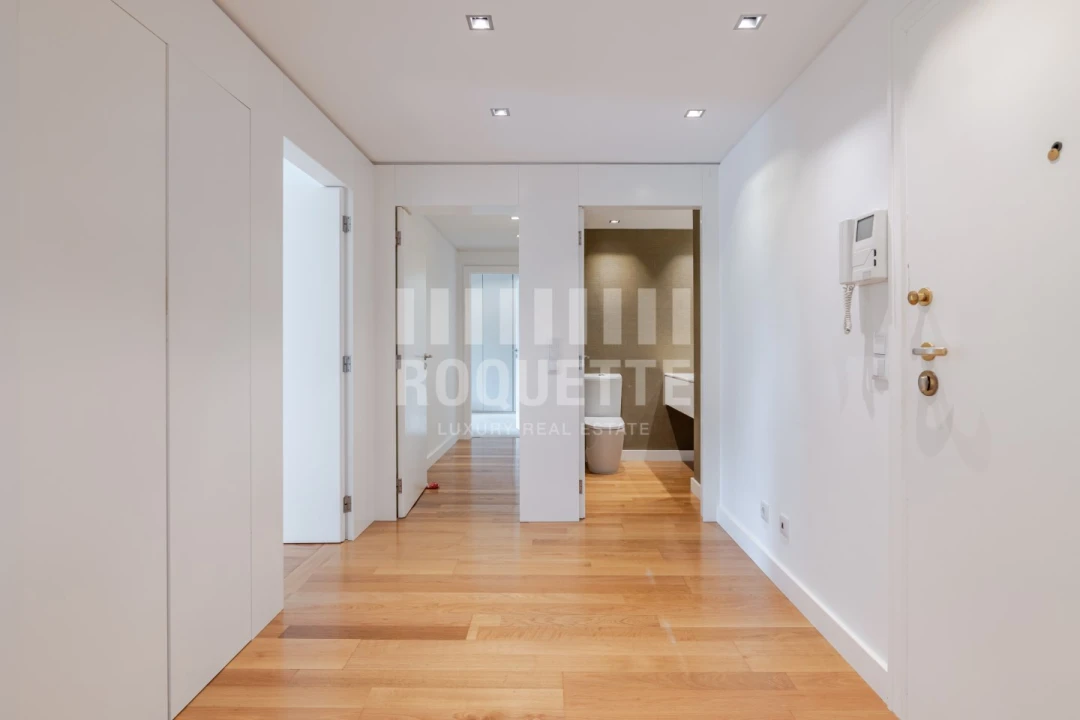 Apartamento T4 para Venda em Aldoar, Foz do Douro e Nevogilde Foto 16