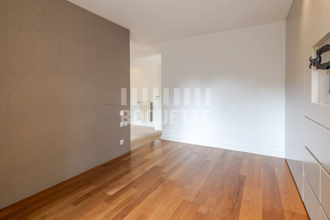 Apartamento T4 para Venda em Aldoar, Foz do Douro e Nevogilde Foto 24