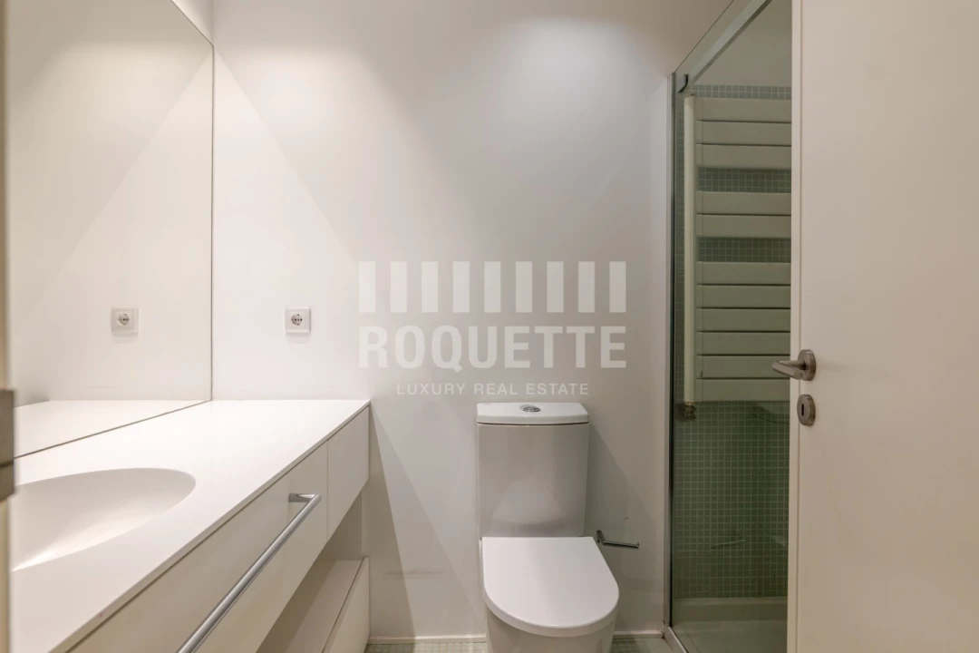 Apartamento T4 para Venda em Aldoar, Foz do Douro e Nevogilde Foto 32