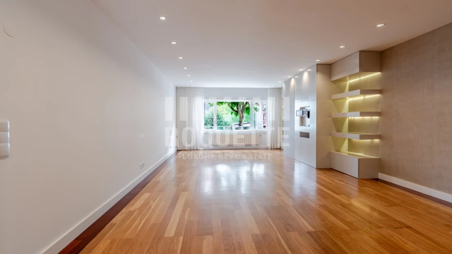 Apartamento T4 para Venda em Aldoar, Foz do Douro e Nevogilde