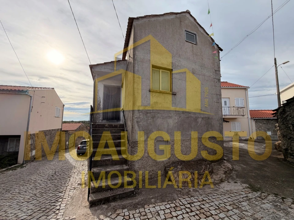 Moradia T3 para Venda em Marmeleiro Foto 2