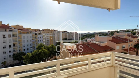 Apartamento T3 para Arrendamento em Carcavelos e Parede