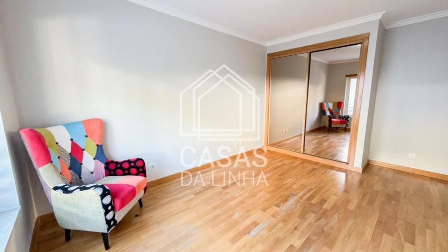 Apartamento T3 para Arrendamento em Carcavelos e Parede Foto 19