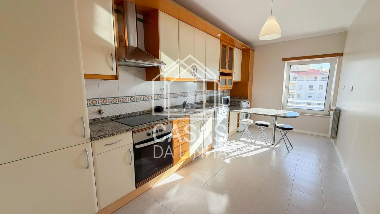 Apartamento T3 para Arrendamento em Carcavelos e Parede Foto 4