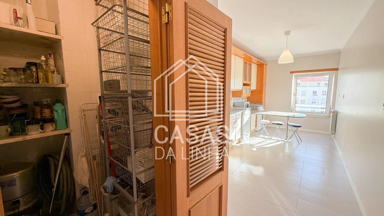 Apartamento T3 para Arrendamento em Carcavelos e Parede Foto 8