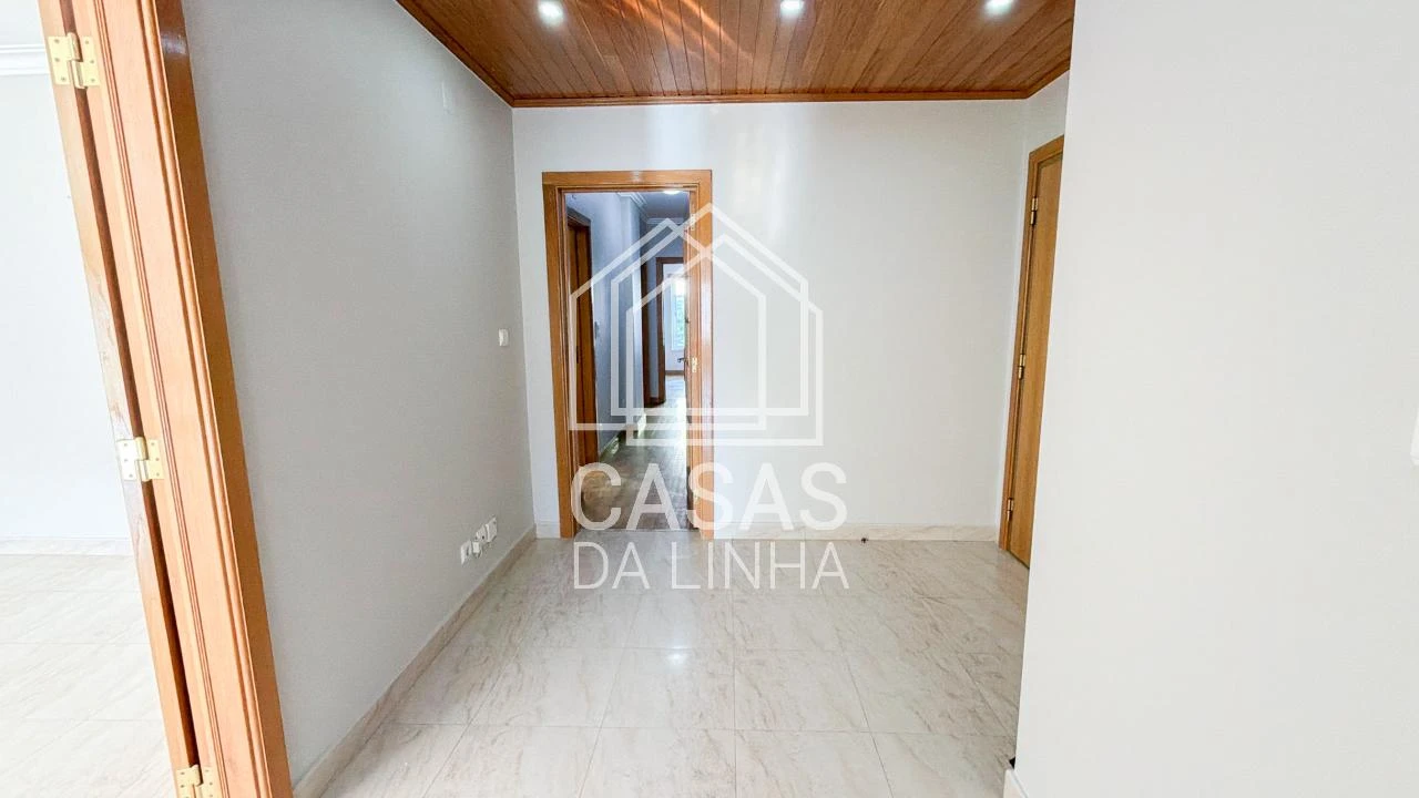 Apartamento T3 para Arrendamento em Carcavelos e Parede Foto 15