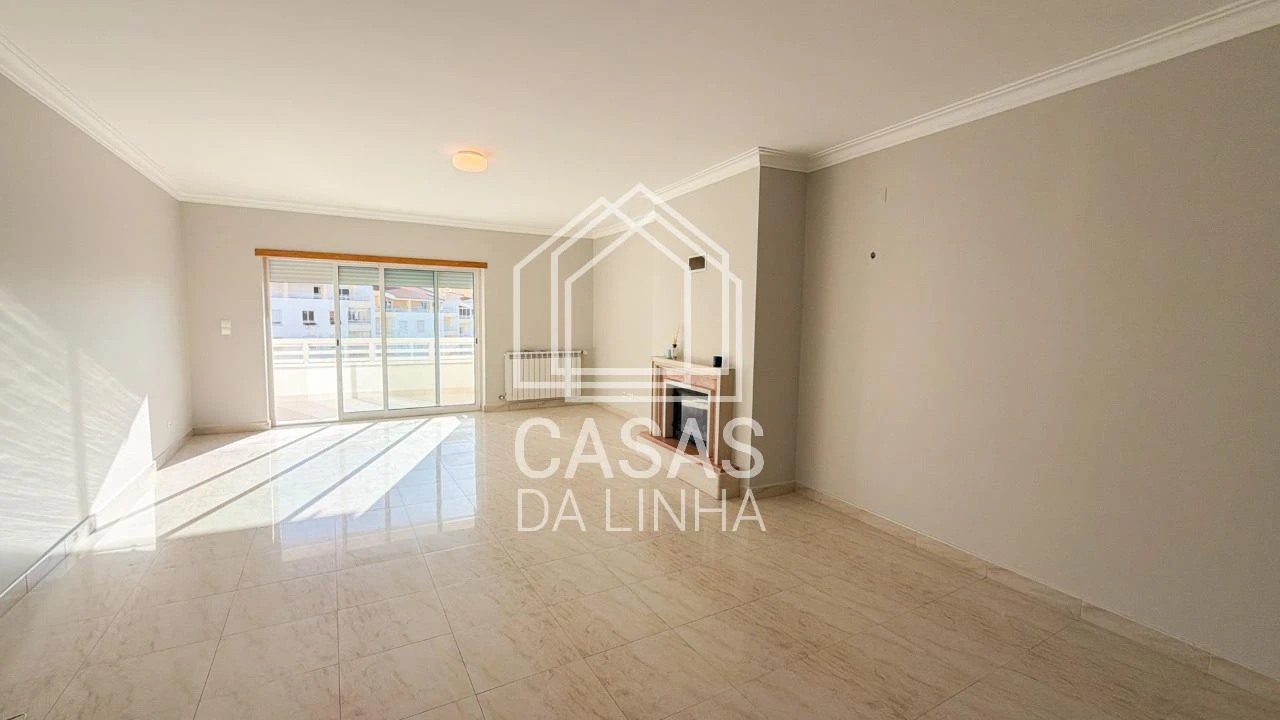 Apartamento T3 para Arrendamento em Carcavelos e Parede Foto 1