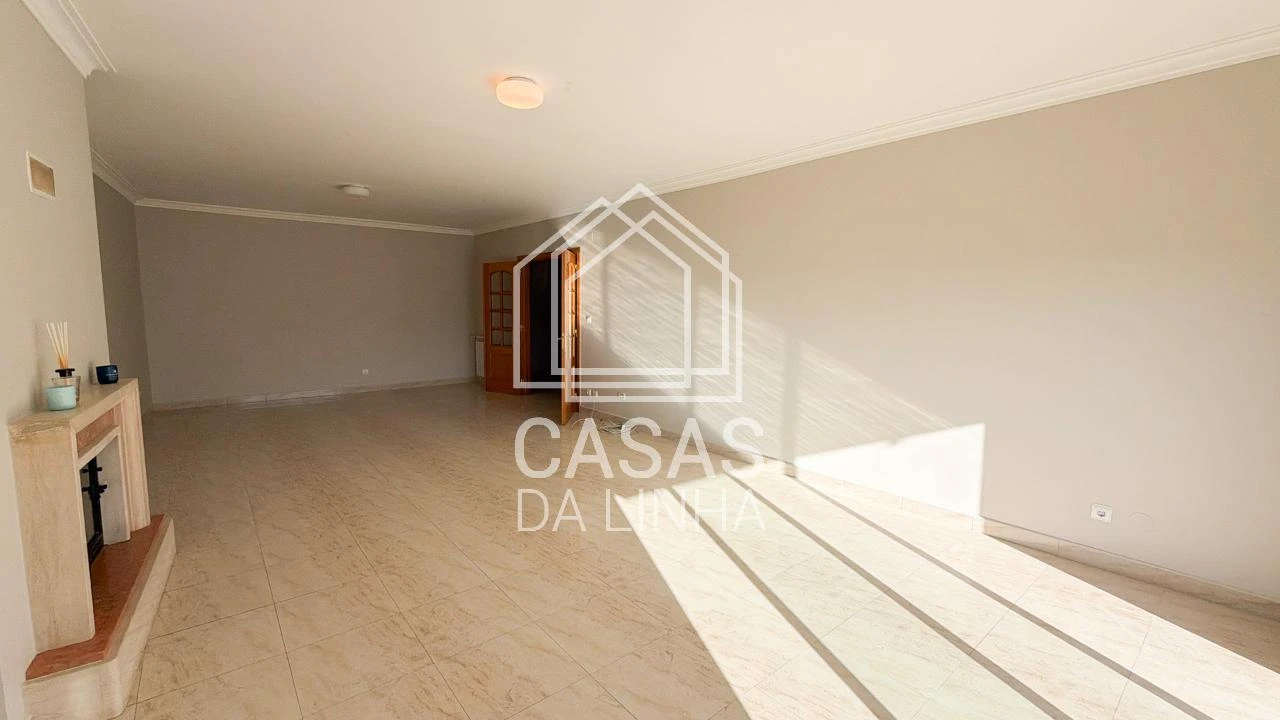 Apartamento T3 para Arrendamento em Carcavelos e Parede Foto 12