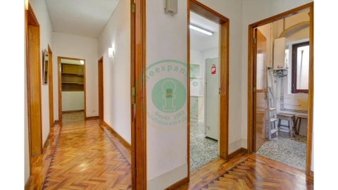 Moradia T3 para Arrendamento em Buarcos