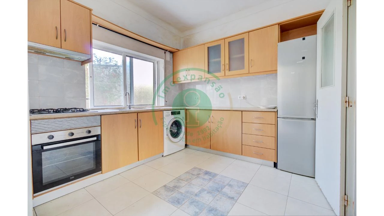 Apartamento T2 para Venda em Buarcos Foto 3