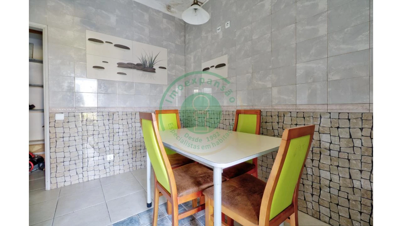 Apartamento T2 para Venda em Buarcos Foto 4