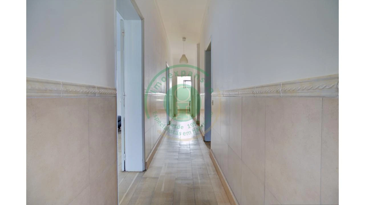 Apartamento T2 para Venda em Buarcos Foto 8