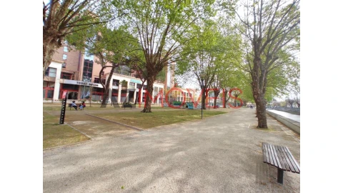 Escritório para Arrendamento em Leiria, Pousos, Barreira e Cortes