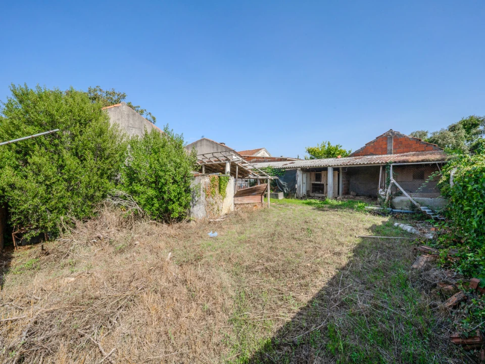 Moradia T3 para Venda em Maceira Foto 35