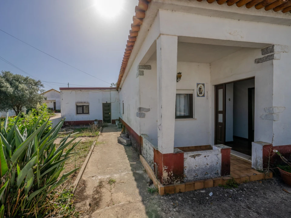 Moradia T3 para Venda em Maceira Foto 40