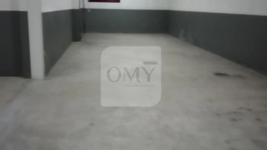 Garagem para Venda em Nossa Senhora da Conceição, São Pedro e São Dinis