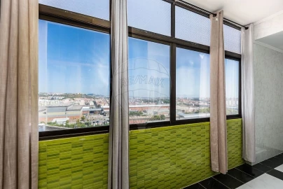 Apartamento T1 para Venda em Águas Livres
