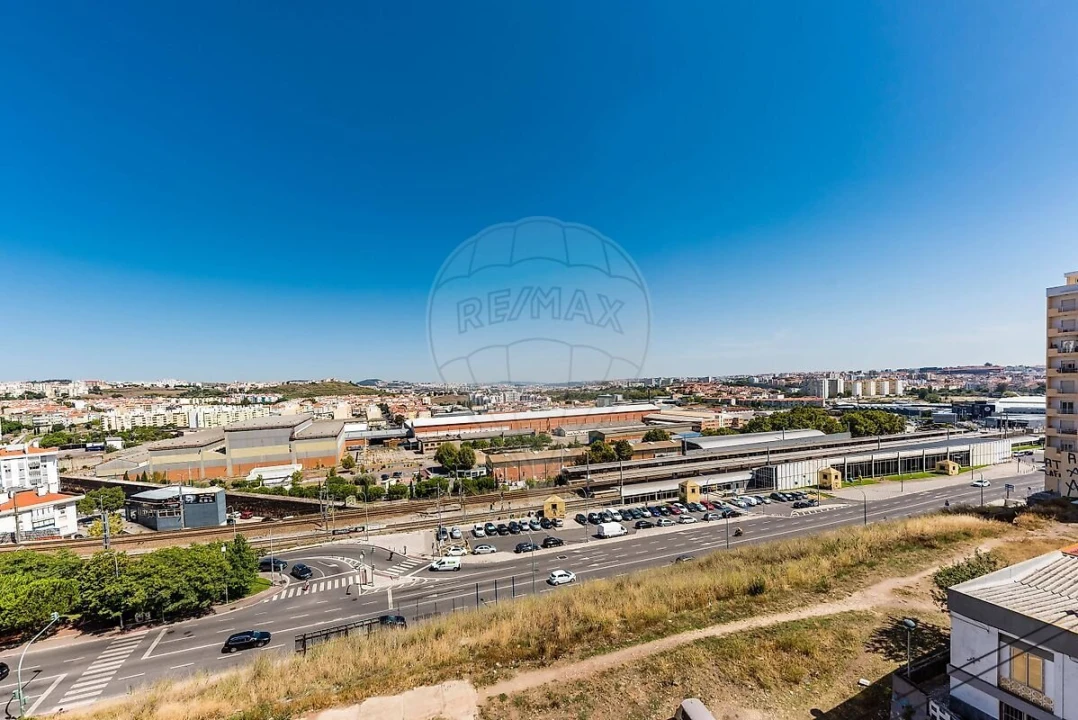 Apartamento T1 para Venda em Águas Livres Foto 16