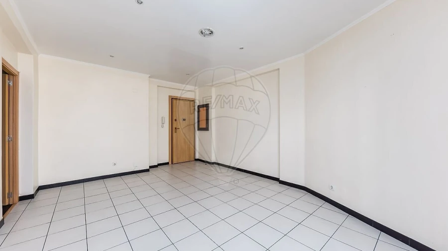 Apartamento T1 para Venda em Águas Livres