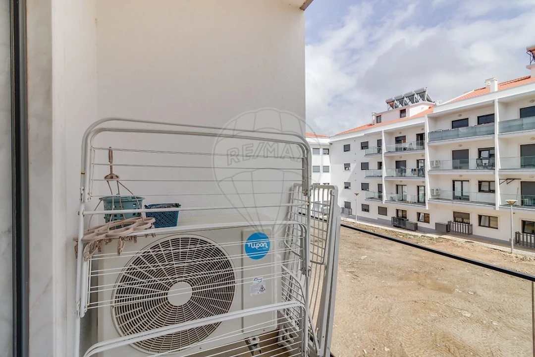 Apartamento T2 para Venda em Algueirão-Mem Martins Foto 22