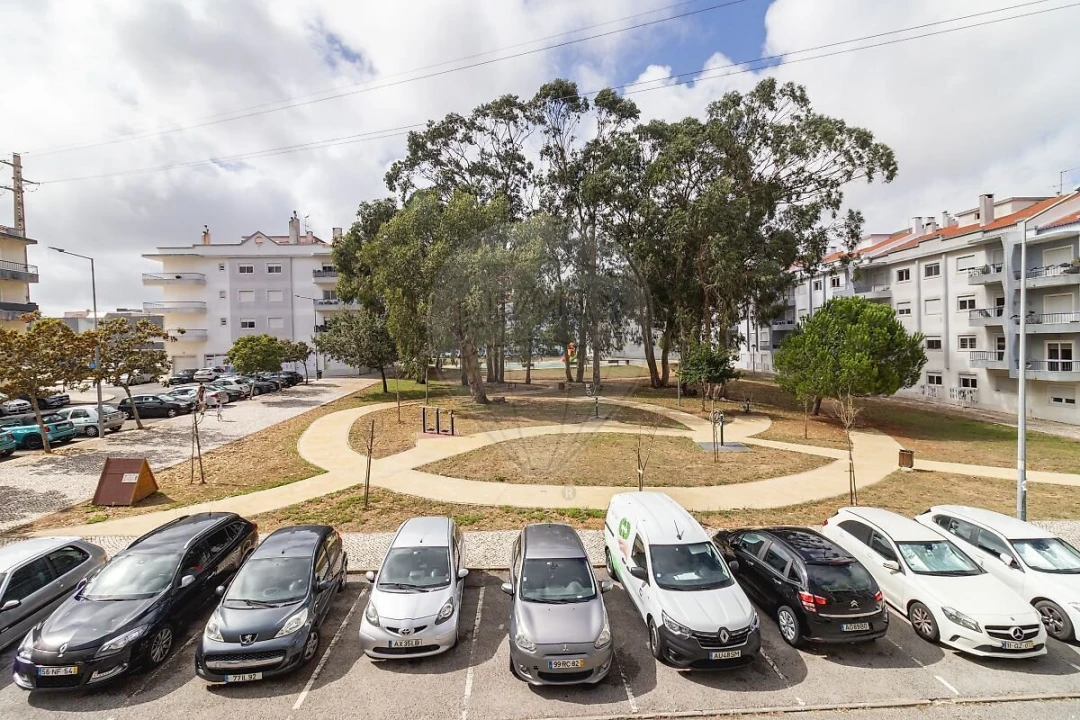 Apartamento T2 para Venda em Algueirão-Mem Martins Foto 27