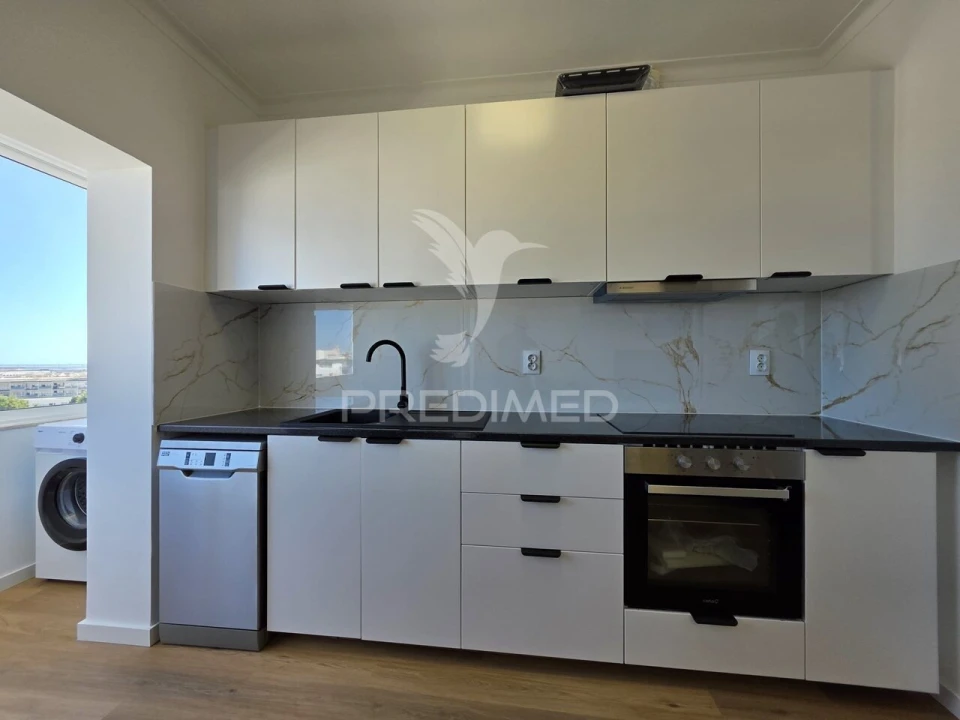 Apartamento T3 para Venda em Olhão Foto 9