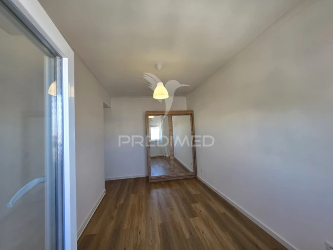 Apartamento T3 para Venda em Olhão Foto 25