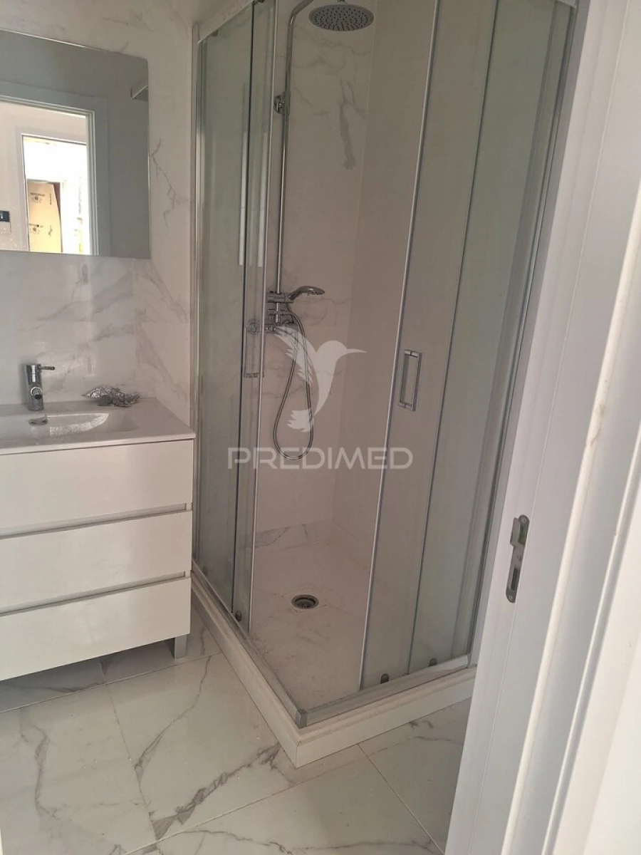 Apartamento T2 para Venda em Falagueira-Venda Nova Foto 6