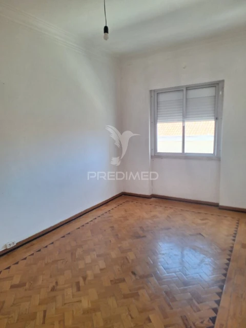 Apartamento T2 para Venda em Falagueira-Venda Nova