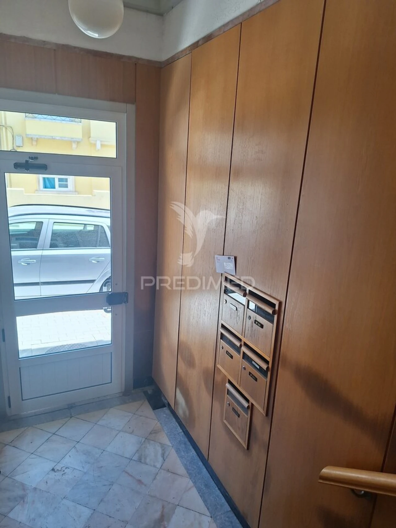 Apartamento T2 para Venda em Falagueira-Venda Nova Foto 2