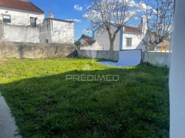 Moradia T4 para Venda em Alcórrego e Maranhão