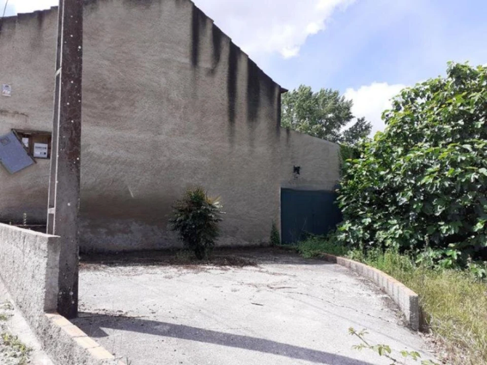 Moradia T4 para Venda em Amoreira da Gândara, Paredes do Bairro e Ancas Foto 3