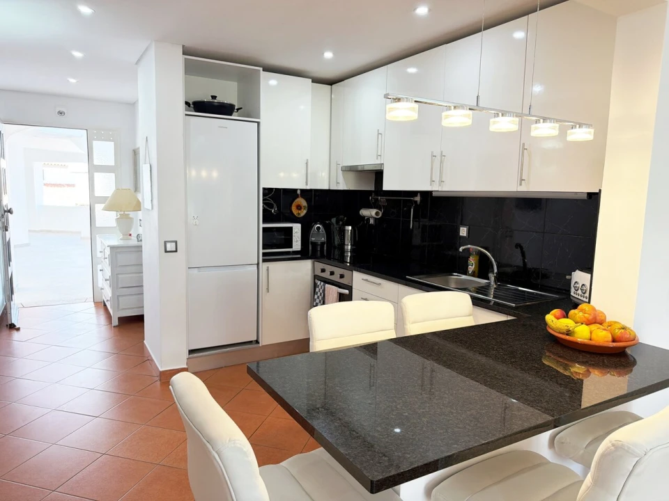 Apartamento T2 para Venda em Albufeira e Olhos de Água Foto 5