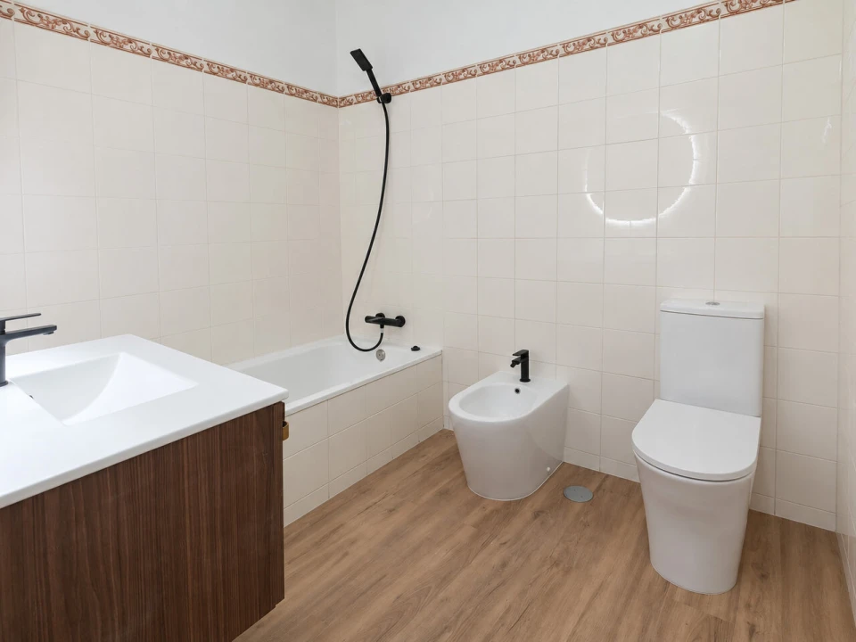 Apartamento T2 para Venda em Alvor Foto 14