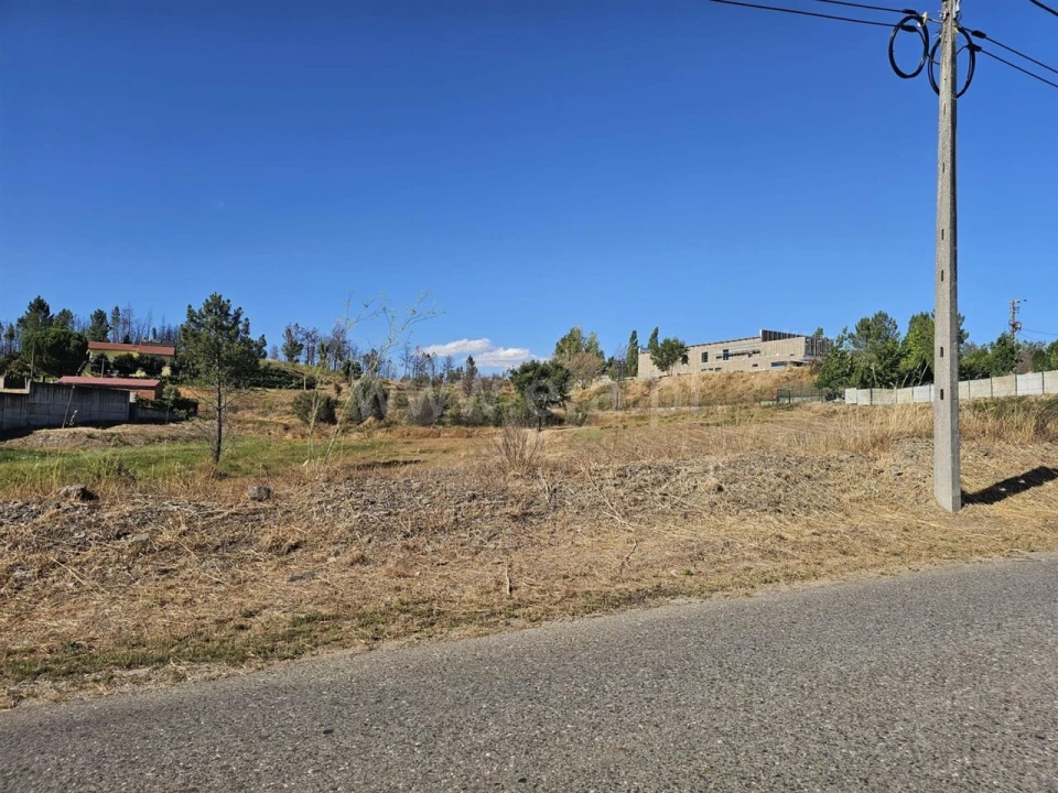 Terreno para Venda em Silvares Foto 7