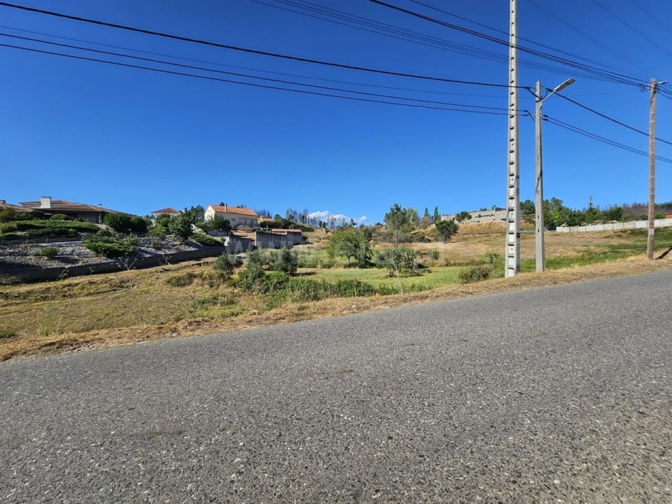 Terreno para Venda em Silvares Foto 8