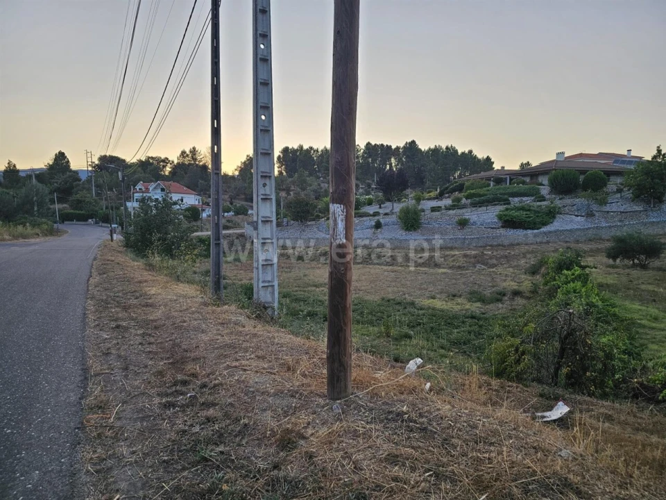 Terreno para Venda em Silvares Foto 6