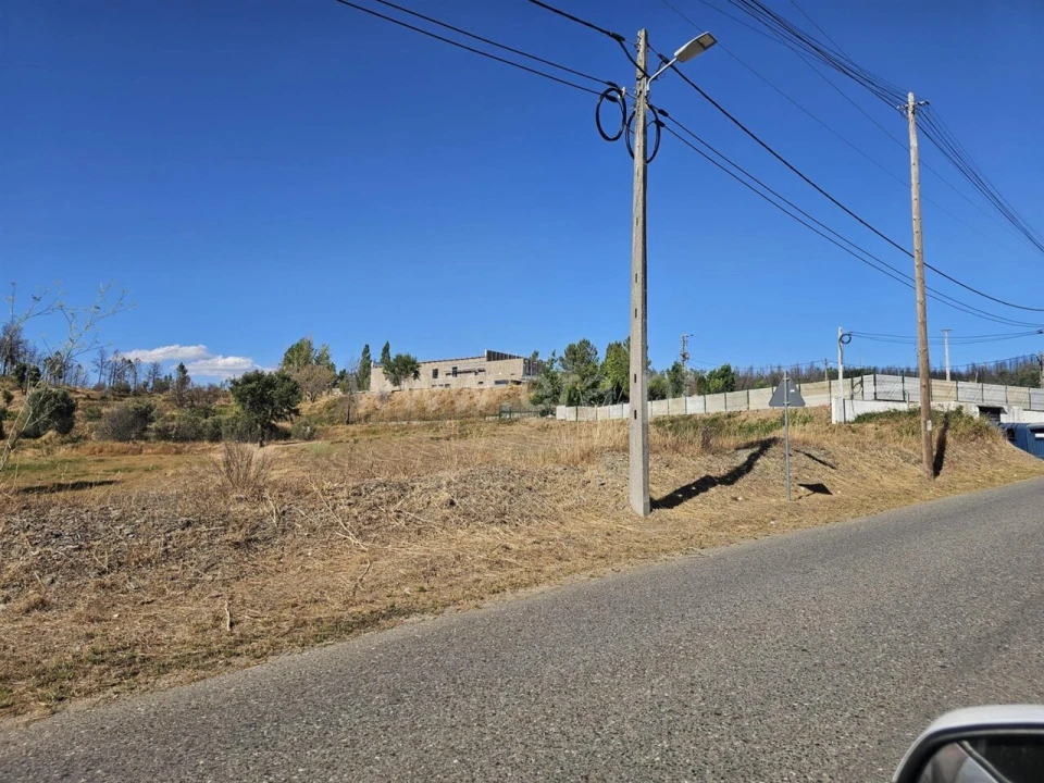 Terreno para Venda em Silvares Foto 12