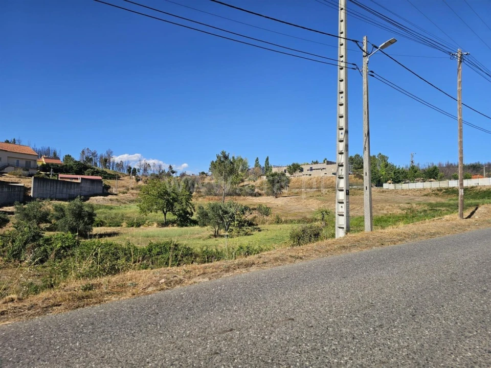 Terreno para Venda em Silvares Foto 9