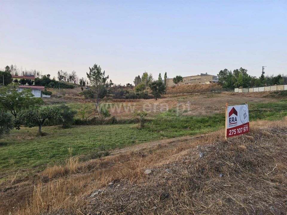 Terreno para Venda em Silvares Foto 2
