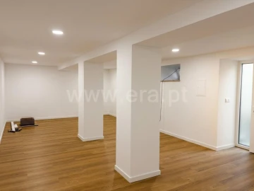 Moradia T3 para Venda em Tortosendo