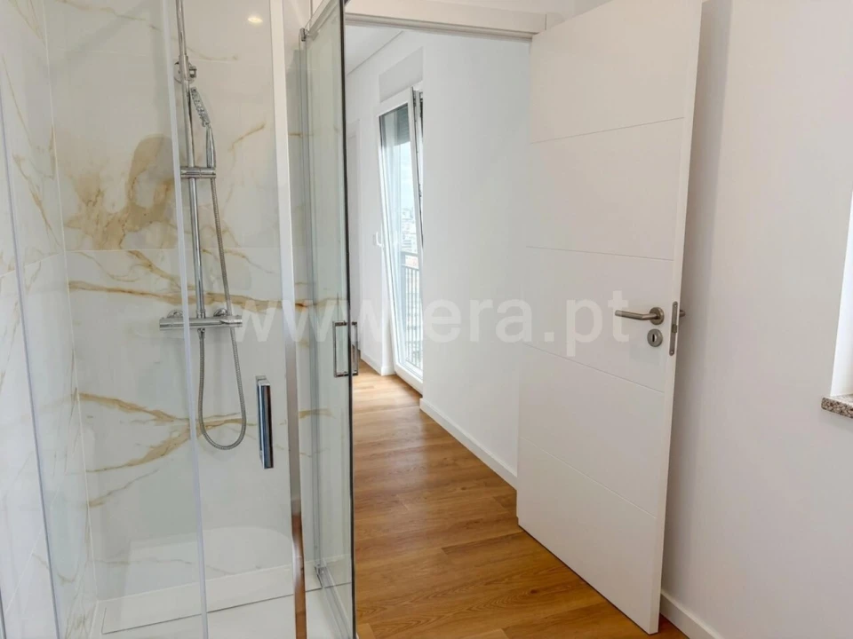 Moradia T3 para Venda em Tortosendo Foto 16
