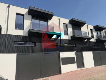 Moradia T3 para Venda em Real, Dume e Semelhe