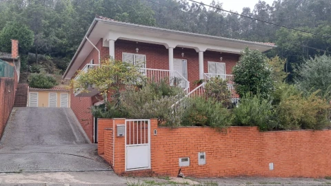 Moradia T3 para Venda em Varzea