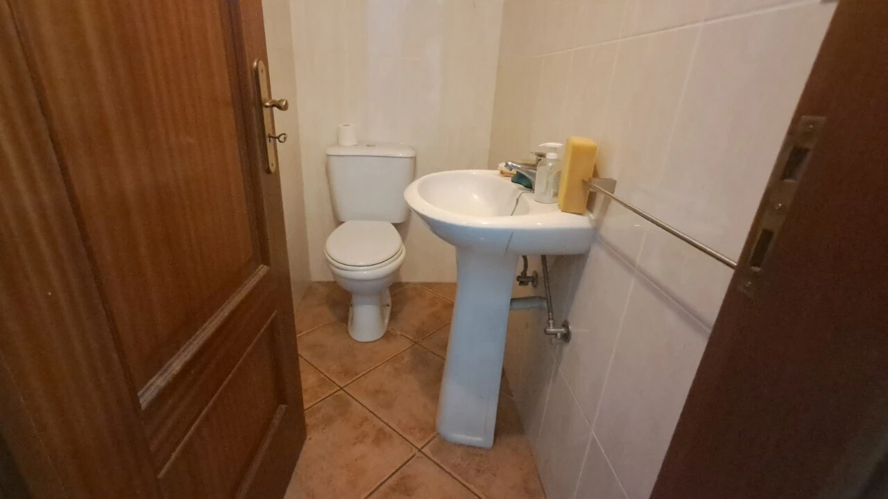 Moradia T3 para Venda em Varzea Foto 38