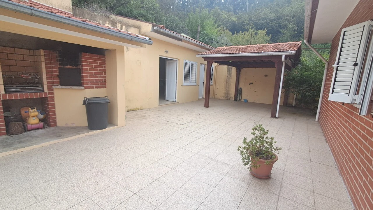 Moradia T3 para Venda em Varzea Foto 20