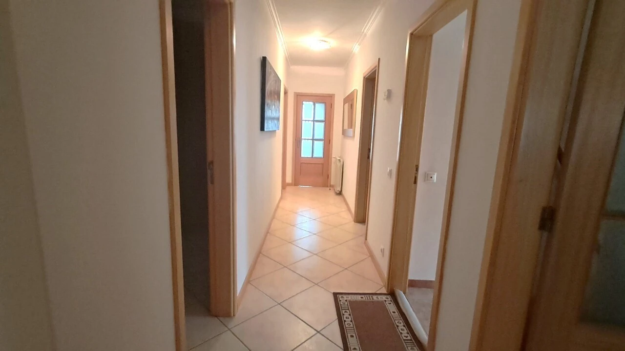 Moradia T3 para Venda em Varzea Foto 6