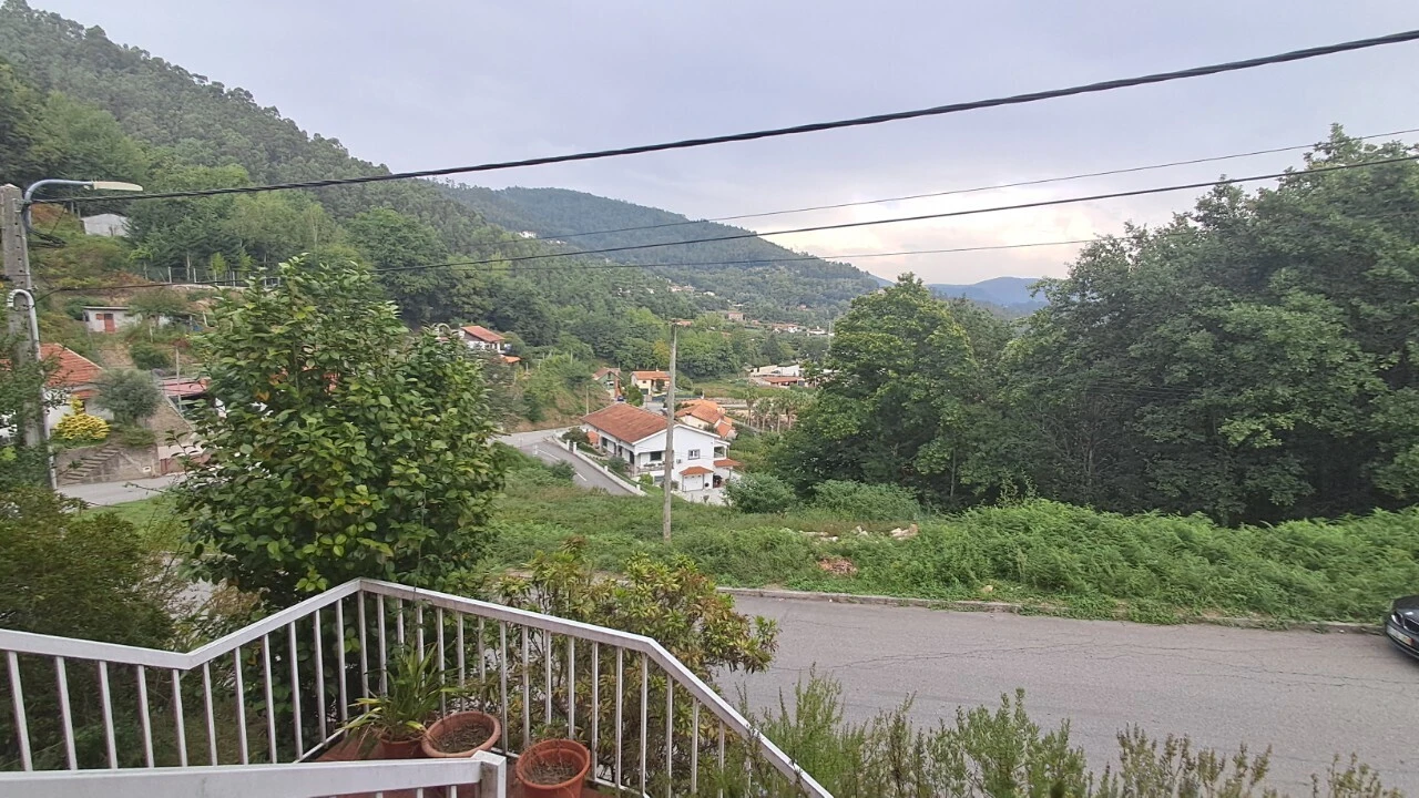 Moradia T3 para Venda em Varzea Foto 30