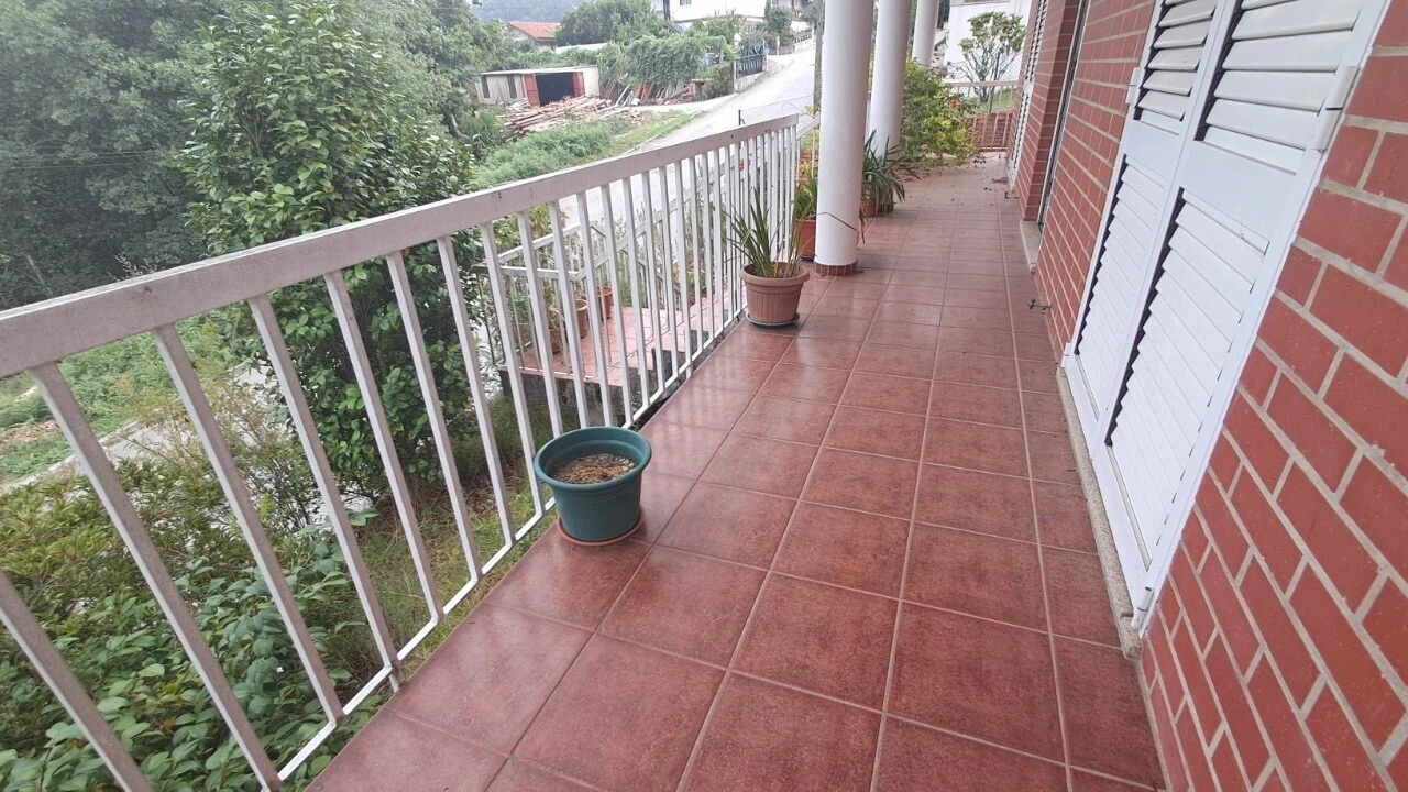 Moradia T3 para Venda em Varzea Foto 32