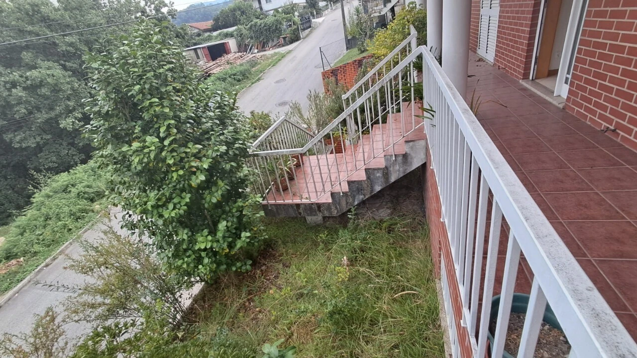 Moradia T3 para Venda em Varzea Foto 33